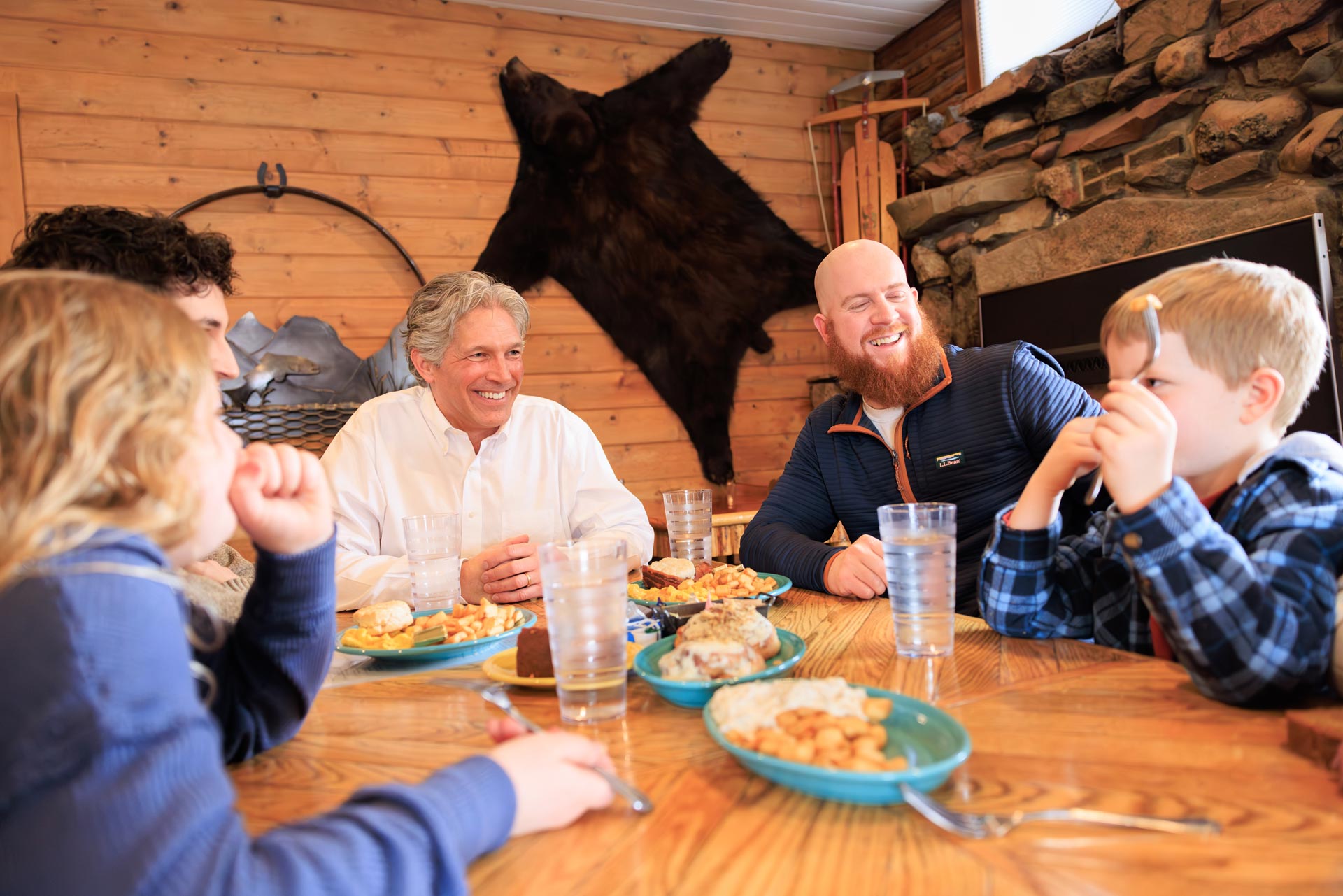 friess-at-dinner-table